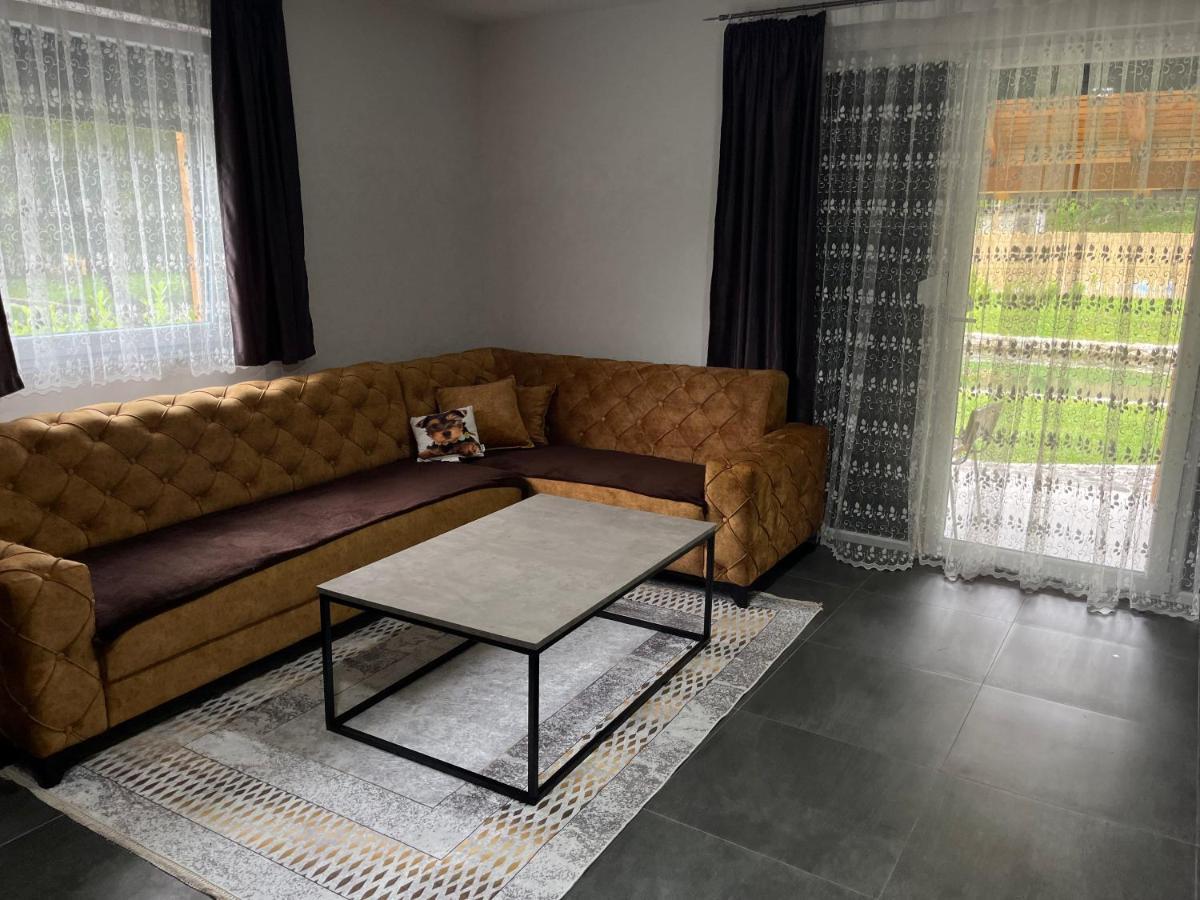 Vacation House Studenac Bihać エクステリア 写真