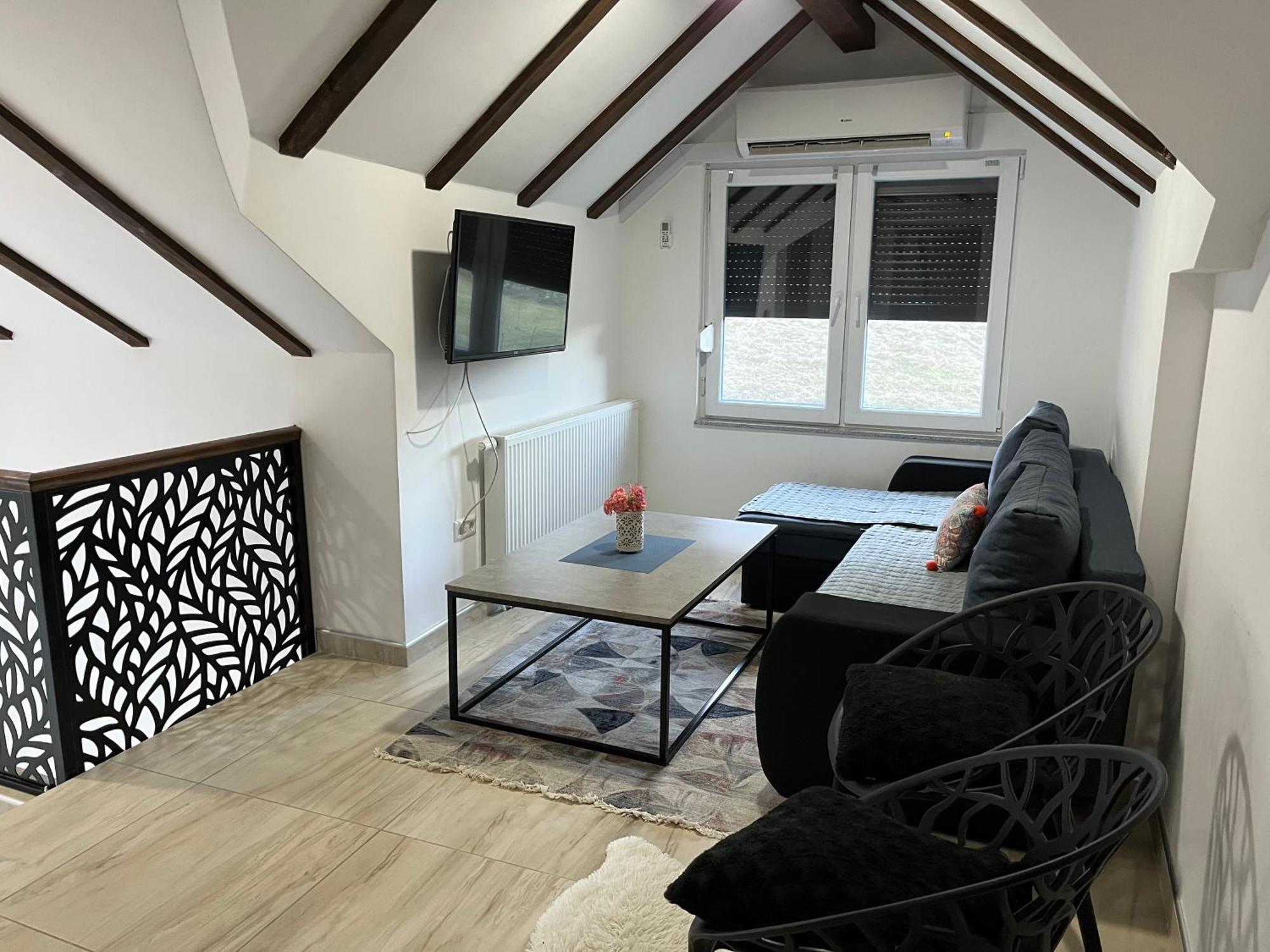 Vacation House Studenac Bihać エクステリア 写真