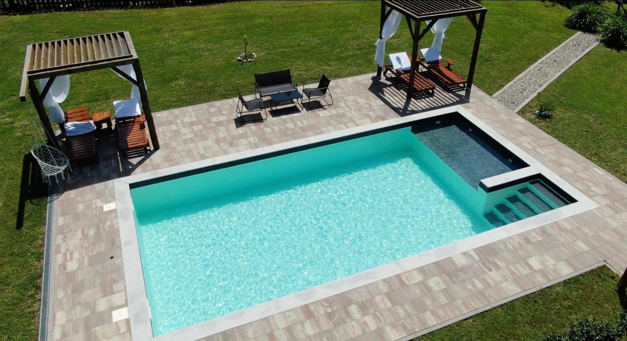 Vacation House Studenac Bihać エクステリア 写真
